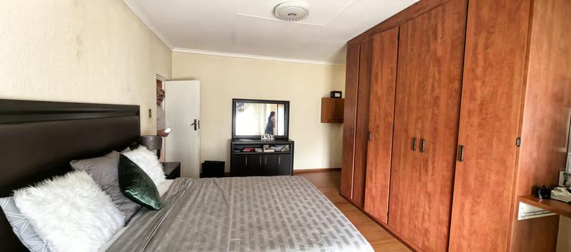 3 Bedroom Property for Sale in Dana Bay Western Cape